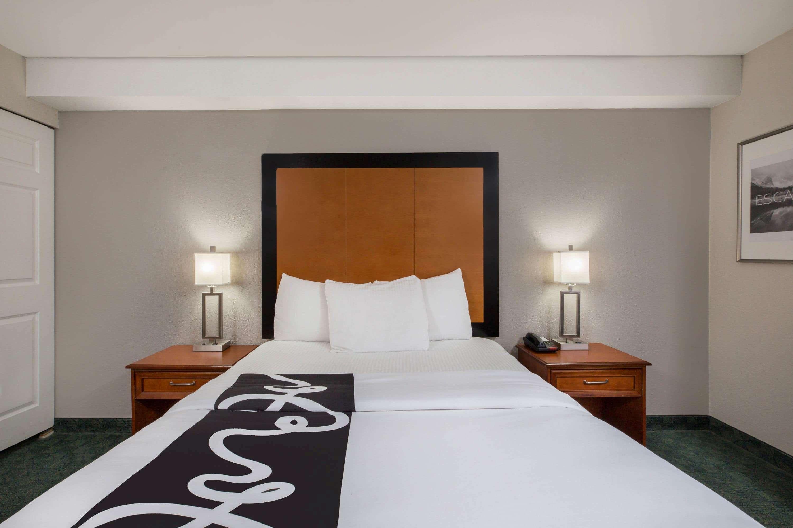 La Quinta Inn By Wyndham Everett Εξωτερικό φωτογραφία